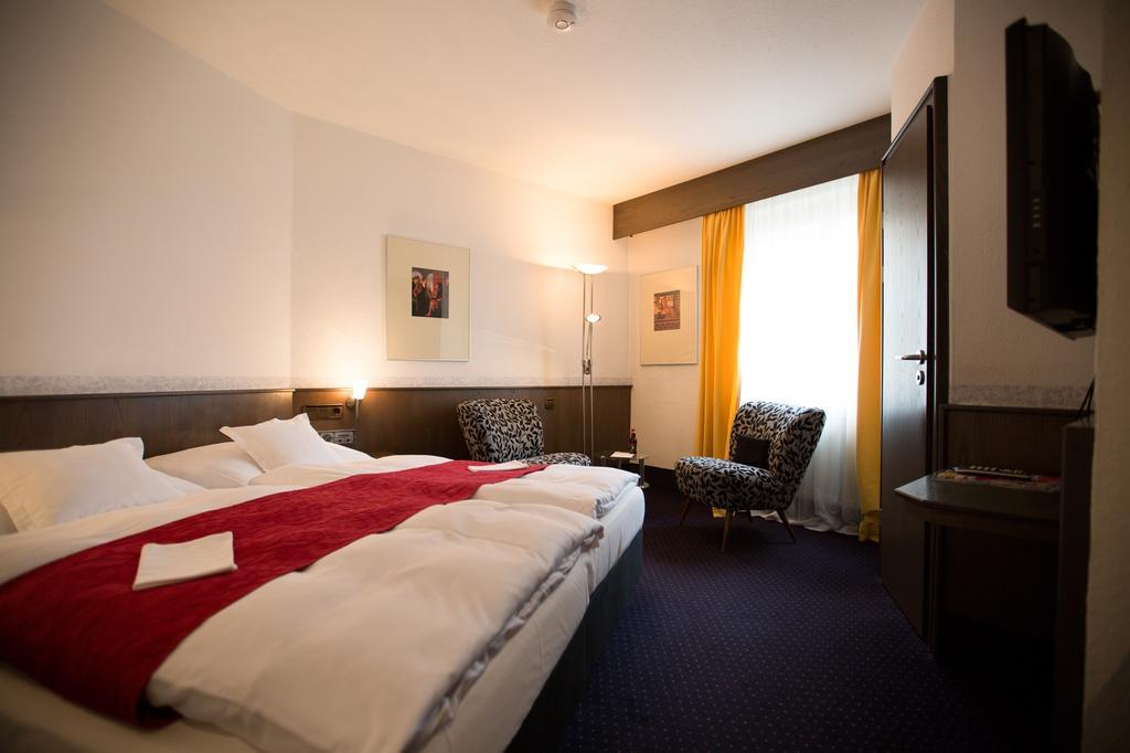 Hotel Bürkle Fellbach Zimmer foto
